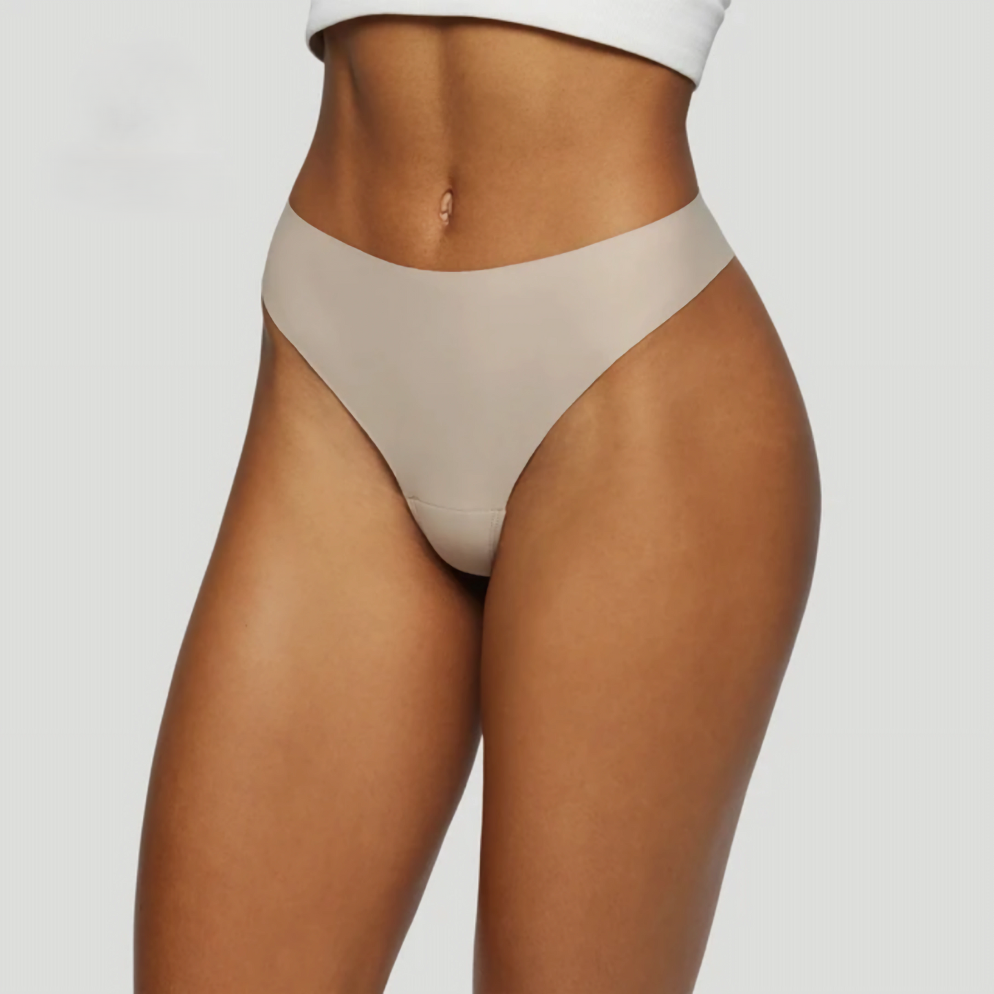 Panty tanga Invisible Fit